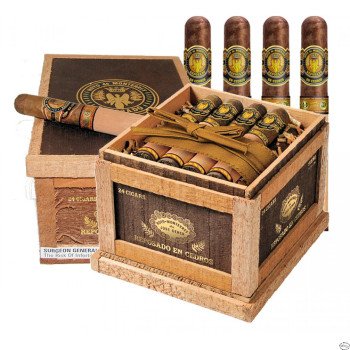 Hoyo De Monterrey Reposado en Cedros Liso