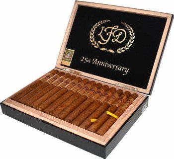 La Flor Dominicana 25th Anniversary Churchill