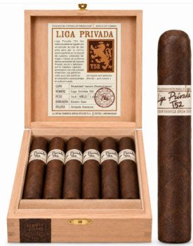 Liga Privada T52 Robusto Petaca