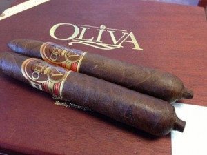 Oliva Serie V Special Figurado